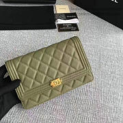 CHANEL CAVIAR WOC CHAIN BOY BAG WALLET GREEN A80287 VS 07114 - 5