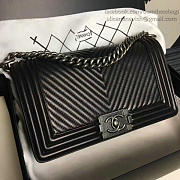 CHANEL MEDIUM CHEVRON LAMBSKIN QUILTED BOY BAG BLACK A13043 VS 03203 - 6