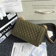 CHANEL QUILTED CAVIAR MEDIUM BOY BAG GREEN A67086 VS 09827 - 6