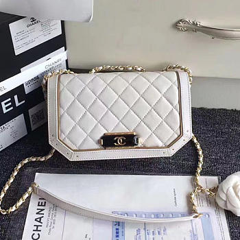 CHANEL LAMBSKIN AND CALFSKIN FLAP BAG WHITE A91836 VS 08209