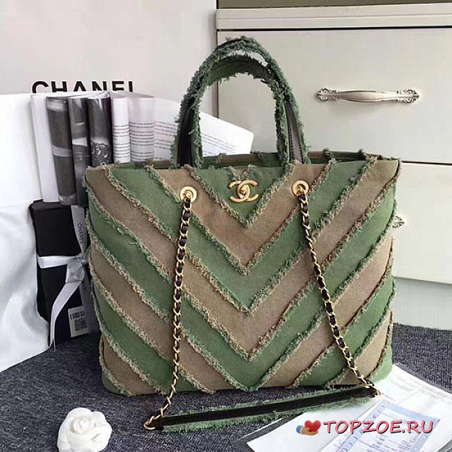 CHANEL CANVAS PATCHWORK CHEVRON LARGE SHOPPING BAG KHAKI 260302 VS 09293 - 1
