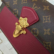 LV  victoire raisin 3043 - 2