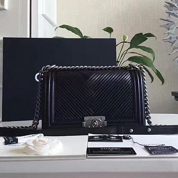 CHANEL MEDIUM CHEVRON LAMBSKIN QUILTED BOY BAG BLACK A13044 VS 09296
