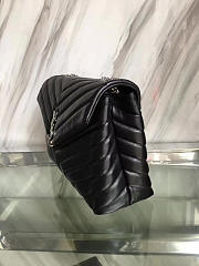 LOULOU MEDIUM IN MATELASSÉ “Y” LEATHER SILVER SIZE 32 x 22 x 12 CM - 2