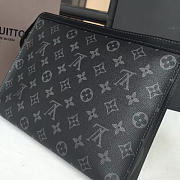 LV POCHETTE VOYAGE MM MONOGRAM ECLIPSE CANVAS 26CM - 3
