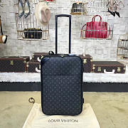 LV TRAVEL BOX BLACK Monogram - 1