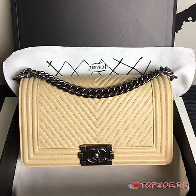 CHANEL MEDIUM CHEVRON LAMBSKIN QUILTED BOY BAG BEIGE A13043 VS 00767 - 1