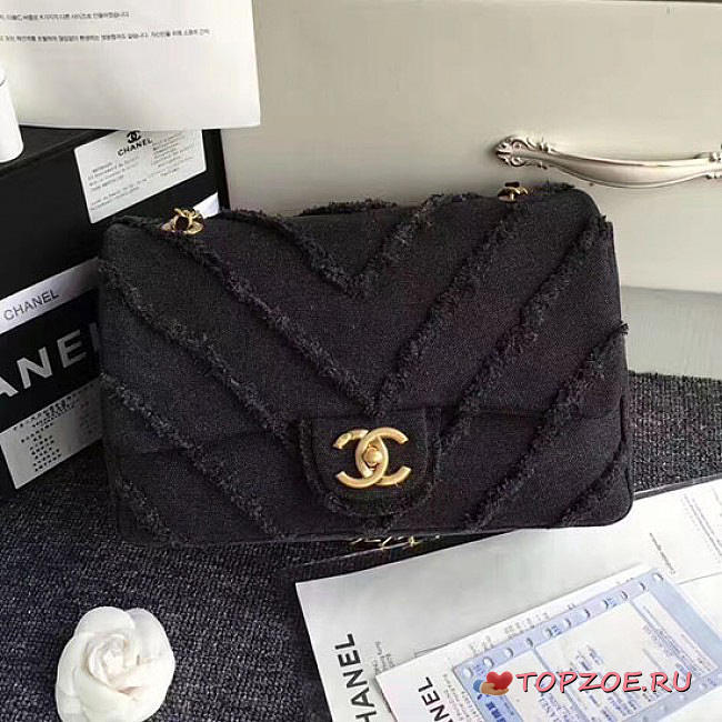 CHANEL BLACK CANVAS PATCHWORK CHEVRON MEDIUM FLAP BAG 040101 VS 02373 - 1