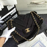 CHANEL BLACK CANVAS PATCHWORK CHEVRON MEDIUM FLAP BAG 040101 VS 02373 - 6