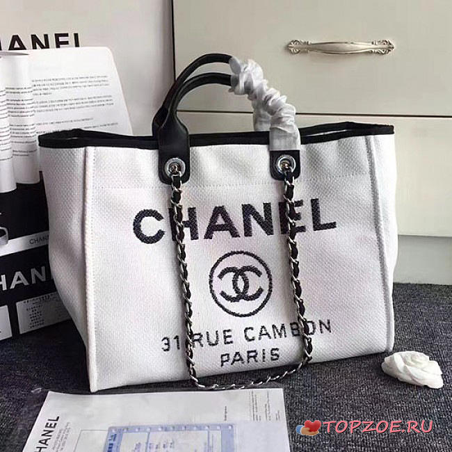 CHANEL SHOPPING BAG WHITE A68046 VS 08728 - 1