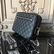 LV KASAI CLUTCH MONOGRAM 24CM - 2