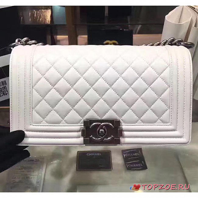 CHANEL QUILTED LAMBSKIN MEDIUM BOY BAG WHITE A67086 VS 07017 - 1