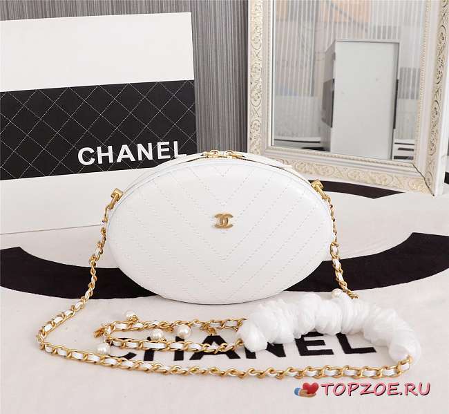 CHANEL WHOLE COWHIDE WHITE - 1