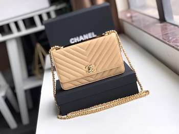 CHANEL LAMB SKIN V-TYPE CHAIN BAG YELLOW