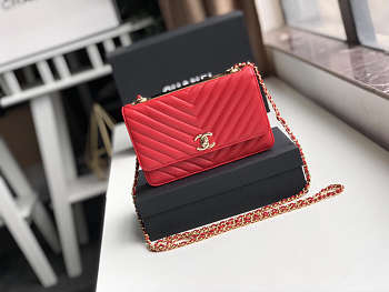 CHANEL LAMB SKIN V-TYPE CHAIN BAG RED