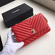 CHANEL LAMB SKIN V-TYPE CHAIN BAG RED - 3