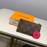 LV ZIPPER CLIP MONOGRAM CANVAS 01 - 2