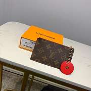 LV ZIPPER CLIP MONOGRAM CANVAS 03 - 2