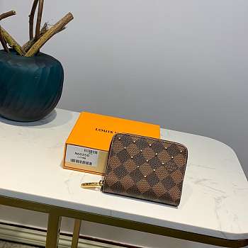 LV ZIPPY ZIPPER ZERO WALLET RIVET INLAY