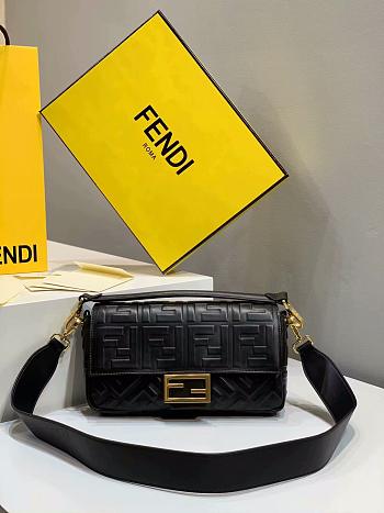 Fendi Clam Crossbody Tote Medium Black