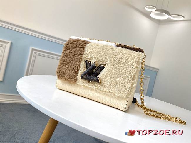 LV TEDDY TWIST MEDIUM MONOGRAM CANVAS M55450 - 1