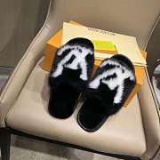 LV SLIPPERS 306 - 3