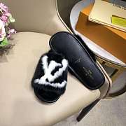 LV SLIPPERS 306 - 5