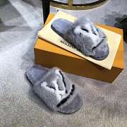 LV SLIPPERS 308 - 5