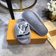 LV SLIPPERS 308 - 4