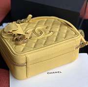 CHANEL VANITY BAG IN YELLOW SIZE 21CM - 5