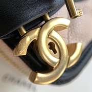 CHANEL VANITY BAG IN LIGHT PINK SIZE 21CM - 5