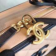 CHANEL VANITY BAG IN LIGHT PINK SIZE 21CM - 6