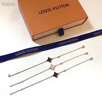 LOUIS VUITTON CATENARY