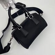 Prada Re-Edition 2005 Nylon Bag Black 1BB846 Size 20 x 11.5 x 11cm - 6