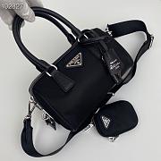 Prada Re-Edition 2005 Nylon Bag Black 1BB846 Size 20 x 11.5 x 11cm - 5