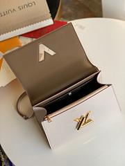 LOUIS VUITON TWIST ONE HANDLE MM GRIEGE M57092 SIZE 29 x 21 x 12 CM - 2