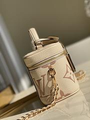 Shop Louis Vuitton Vanity pm (M45165) by BeBeauty