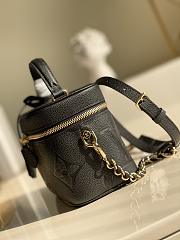 LOUIS VUITON VANITY PM BLACK M45598_19×13×11cm - 4