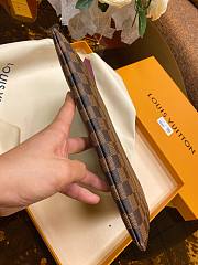 LOUIS VUITON DAILY POUCH N60262 SIZE 29.5 x 21 x 1 cm - 4