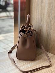 FENDI PEEKABOO ICONIC MINI BROWN 8BN244 SIZE 23 x 18 x 11 cm - 4