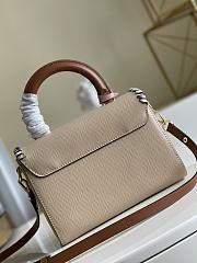 LOUIS VUITON TWIST MM BEIGE M57318 SIZE 23 x 17 x 9.5 cm - 4