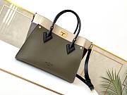 LOUIS VUITON ON MY SIDE M55302_30.5 x 24.5 x 14 cm - 3