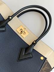 LOUIS VUITON ON MY SIDE M55933_30.5 x 24.5 x 14 cm - 6