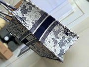 DIOR BOOK TOTE BLUE & WHITE M1286 SIZE 42 CM - 5