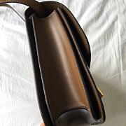 CELINE MEDIUM CLASSIC BAG CAMEL 189173 SIZE 24 x 18 x 7 CM - 3