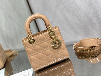 SMALL LADY DIOR BAG BEIGE M0531 SIZE 20 x 16.5 x 8 CM