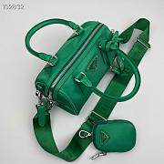 Prada Re-Edition 2005 Nylon Bag Green 1BB846 Size 20 x 11.5 x 11cm - 4