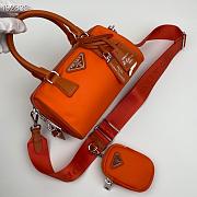 Prada Re-Edition 2005 Nylon Bag Orange 1BB846 Size 20 x 11.5 x 11cm - 5