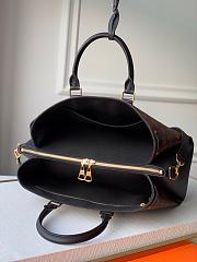 LOUIS VUITON SOUFFLOT MM M44817 SIZE 35 × 24 × 15cm - 3