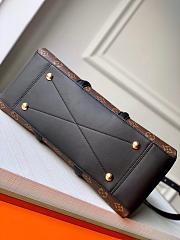 LOUIS VUITON SOUFFLOT MM M44817 SIZE 35 × 24 × 15cm - 5